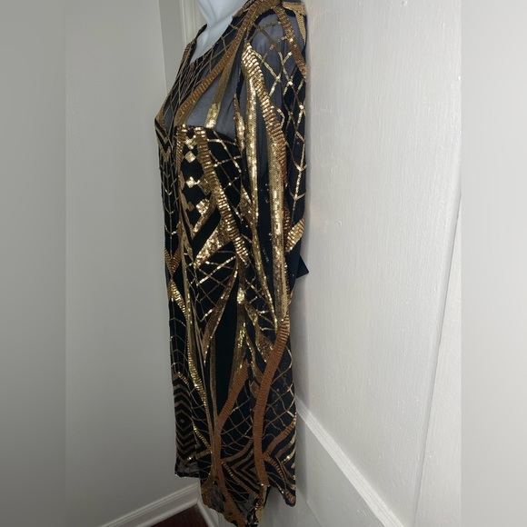 Lilian NWT Elegant Black and Gold Sequin Dress - Picture 7 of 11